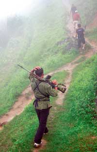 Maoistas_avanzando