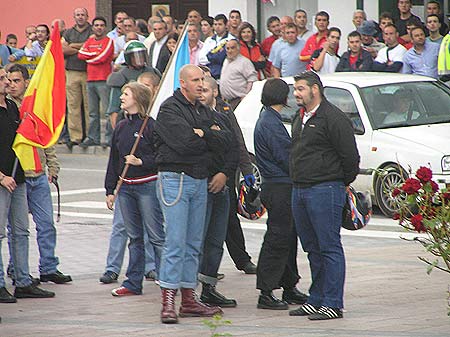 Fascistas en su fracasado acto de Cangas de Onís, 10 de septiembre