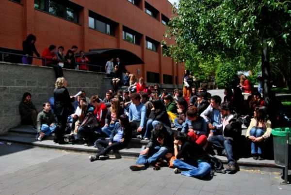 alumnos de la uc3m en las clases populares