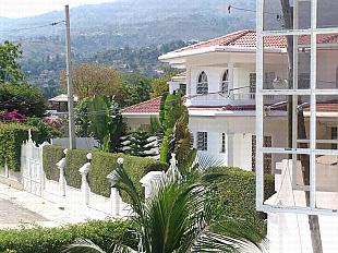 Petio-Ville, suburbio rico de Puerto Príncipe