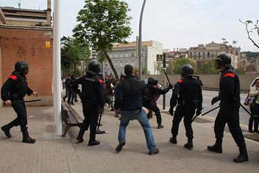 Brutalitat policial contra les solidaires i solidaris amb els encadenats